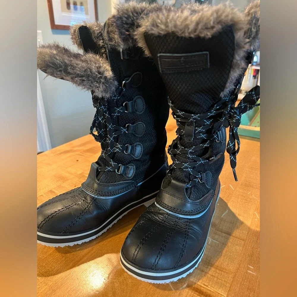 Women's Rangeley Insulated Pac tall boots - black and grey